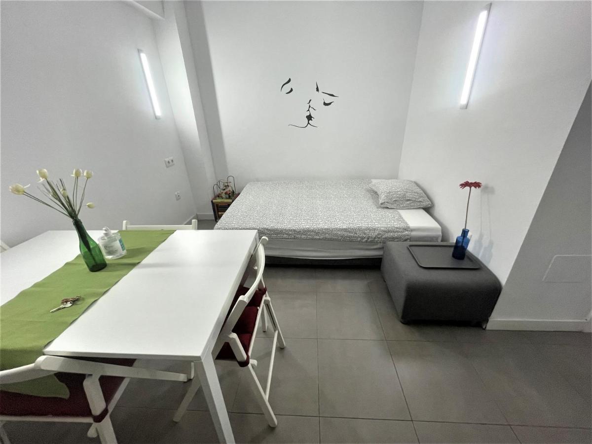 Apartamento Plaza de toros / Centro Málaga Exterior foto